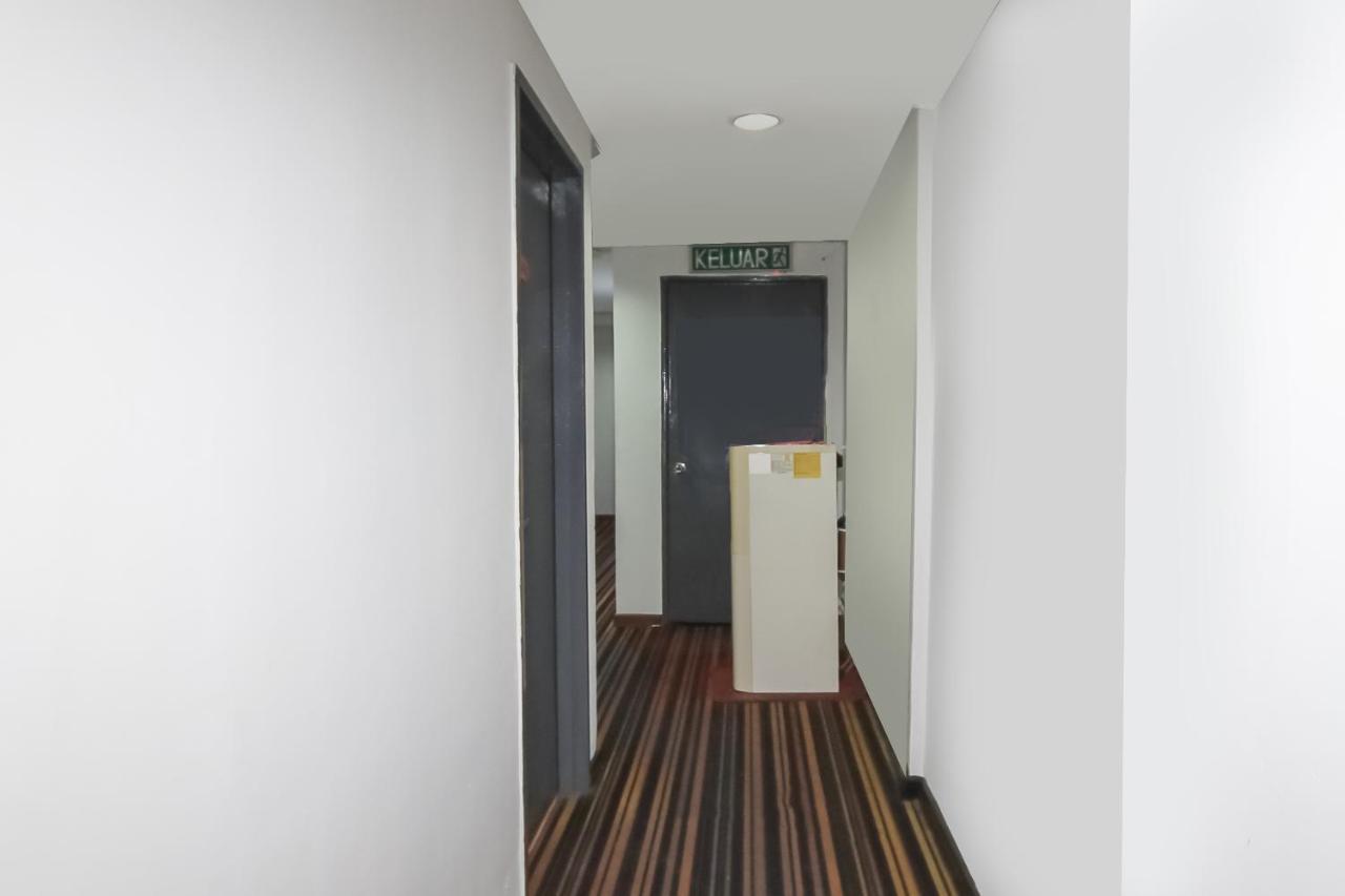 Super Oyo 90345 Tm Hotel Ampang  Exterior foto